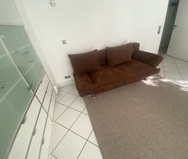 Stadtwohnung mit Terrasse Nähe Flora Köln Linie 16 fußläufig zu err... - Photo 2