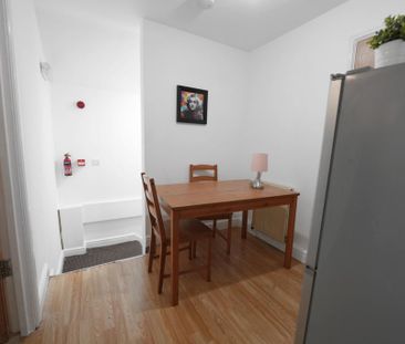 4 bedroom flat share to rent - Photo 5