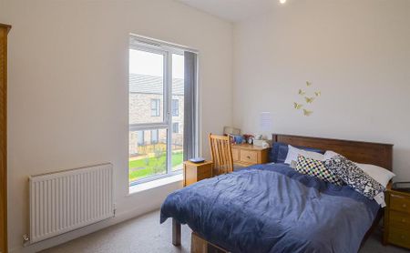 3 bedroom terraced house to rent - Photo 2