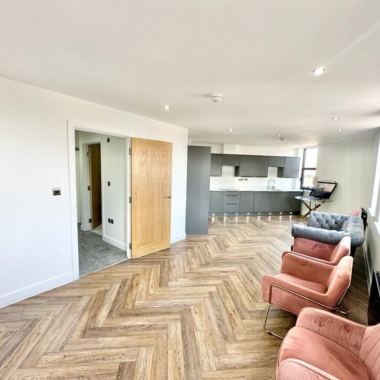 1 bedroom in a house share to rent - Photo 1