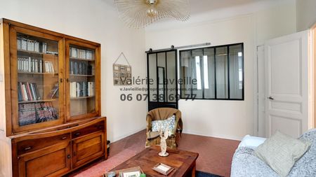 Location Appartement 2 pièces Meublé 44m² MARSEILLE 6ème - Photo 3