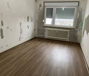 Attraktiv! Weitläufige 3-Zimmerwohnung mit Balkon - Photo 2