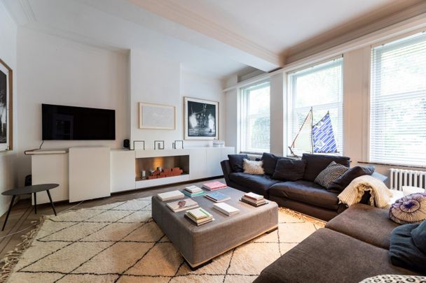 Beau Rez-De-Chaussée de caractère +/- 233 m² avec jardin - Photo 1