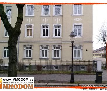 Dachwohnung mit Personenaufzug, 3,5-Zimmer mit BALKON, zu vermieten - Photo 1