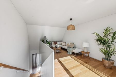 Zwei Ebenen, 33 m² Freiraum – Wohnen mit Charakter mitten in Baden - Photo 2