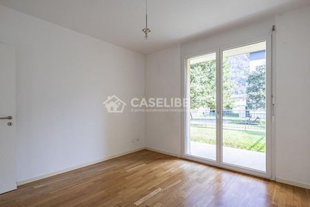 ELEGANT 3.5-ROOM APARTMENT IN BELLINZONA WITH GARDEN - Photo 3