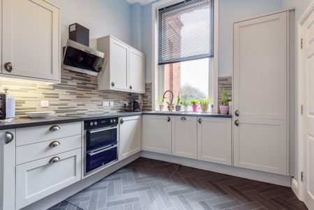 2 bedroom flat to rent - Photo 4