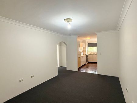 Convenient Location Apartment - Photo 4