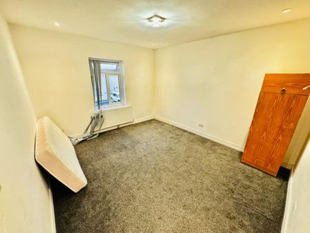 5 bedroom terraced house to rent - Photo 2