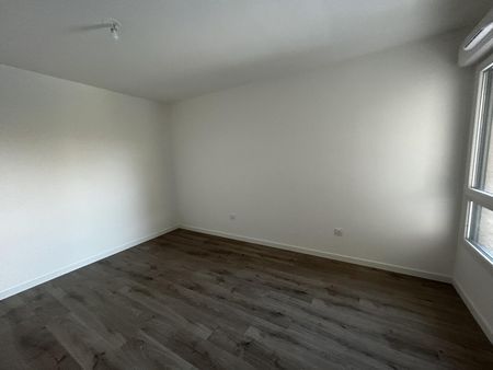 location Appartement T2 DE 41.08m² À ST ANDRE LEZ LILLE - Photo 4