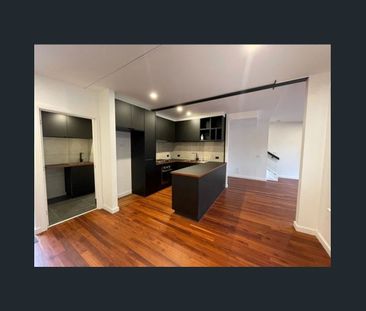 Modern Brunswick Living – Stylish 2 Bed, 2 Bath Townhouse in Prime ... - Photo 4