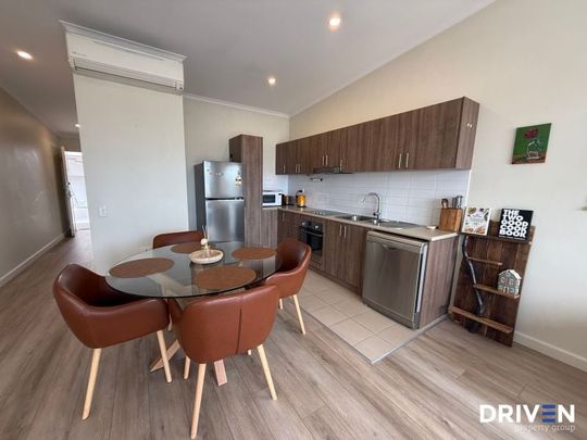 Fully Furnished & Equipped 1-Bedroom Apartment in the Heart of East Victoria Park - Photo 1