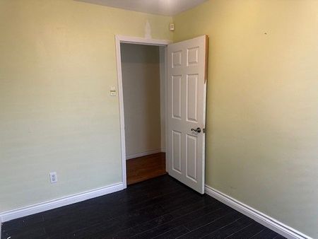 For Lease - 379 Wharncliffe Road Unit# Main, London South, Ontario - Photo 3