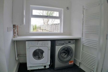 Queen Street, Worthing, BN14 - Photo 2