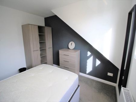 Stanhope Drive (room 5), Horsforth, Leeds - Photo 5