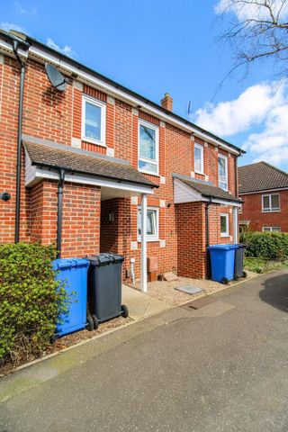 2 bedroom terraced house to rent - Photo 3