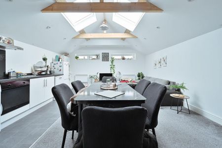 1 bedroom property to rent - Photo 2