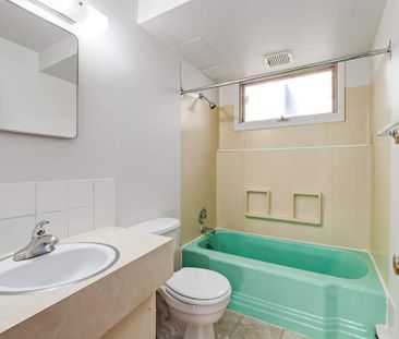 Renovated Suite - 1 Bedroom - Photo 3