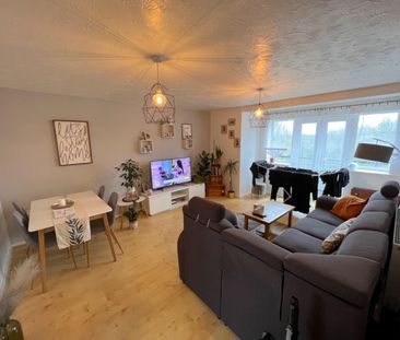 Grindle Road, Longford, Coventry - Available Immediately - Photo 5