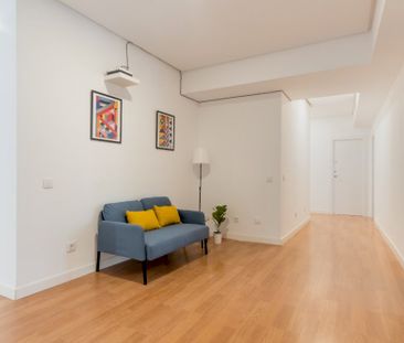 Spacious room in Alejandro González, Madrid - Photo 6