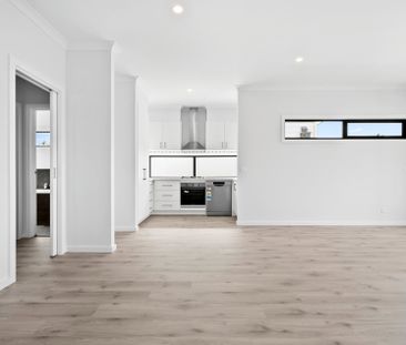 2 Lotus Close, Mooroolbark - Photo 2