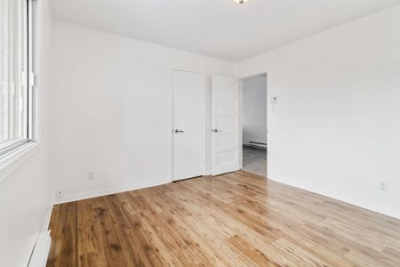 6147 Rue Jarry E. - Photo 2