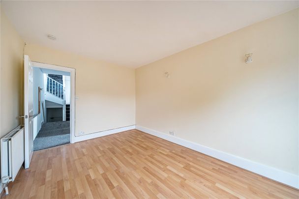 Vale Road, N4, London - Photo 1