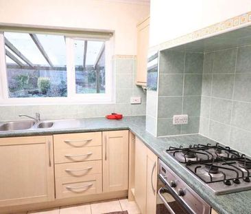 Deeds Grove, High Wycombe, HP12 - Photo 6