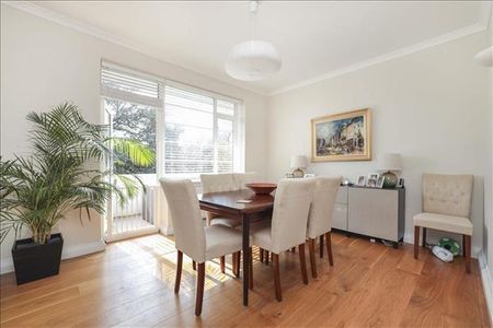 3 bedroom apartment to rent - Photo 4