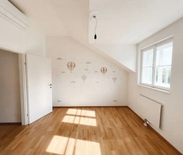 UNBEFRISTET: Klimatisierte Dachgeschosswohnung mit Loggien in Botsc... - Foto 2