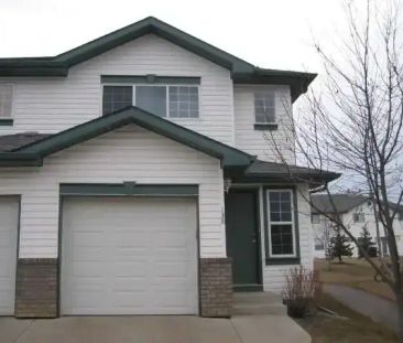 Trendy Townhome with Attached Garage | 16823 84 St Nw, Edmonton - Photo 1