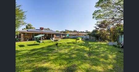 Beautifully Maintained and Recently Updated Home - Photo 5