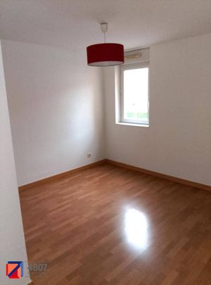Location appartement récent 3 pièces 70.47 m² à Marignier (74970) 5 - Photo 1