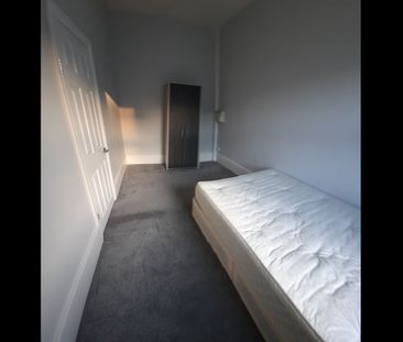 1 Bed Flat, Osbaldeston Road, N16 - Photo 2