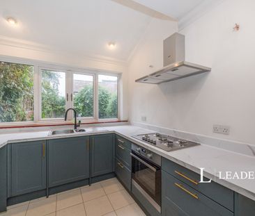 4 bedroom house to rent Powerscourt Road, Portsmouth, Hampshire, PO2 - Photo 2