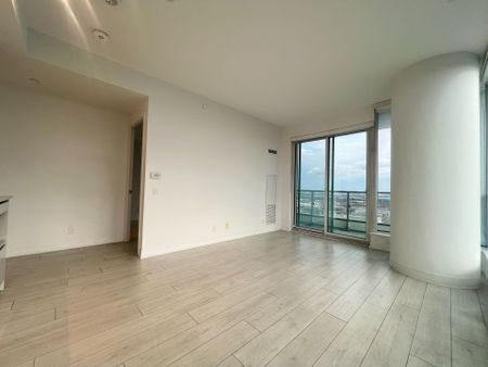 For Lease - 5 Buttermill Avenue Unit# 2609, Vaughan, Ontario - Photo 4
