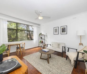 Lifestyle and Location in Perfect Sync! - Photo 1