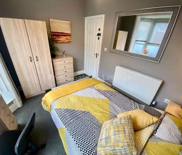 Cranwell Street, LN5 - Photo 2