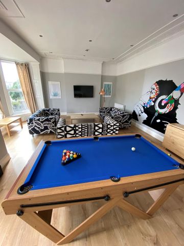 13 bedroom townhouse to rent - Photo 2