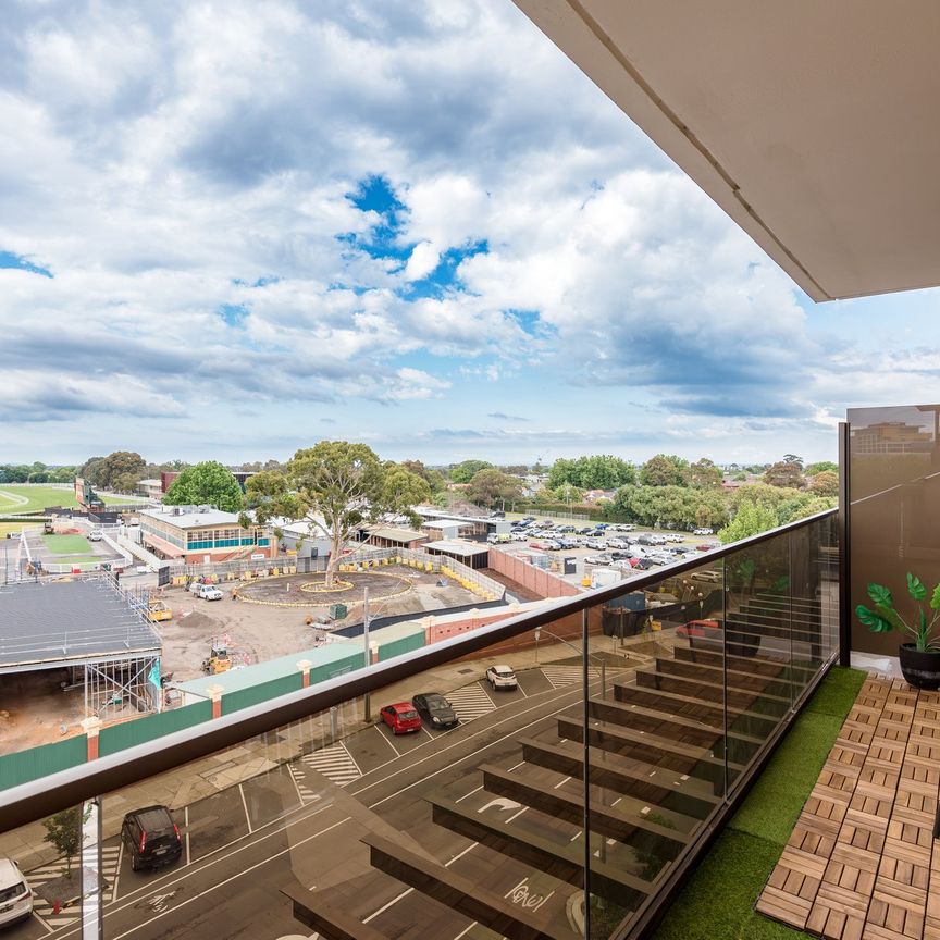408B/10 Station Street, Caulfield North - Photo 1