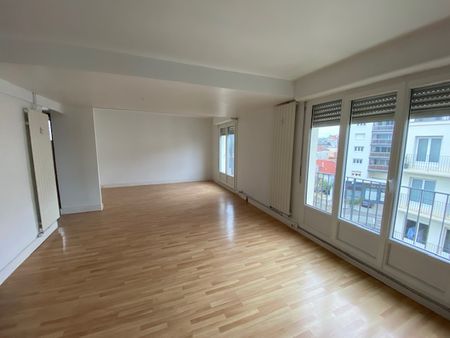 4 pièces - 87 m² - 4ème étage - Colocation autorisée - Photo 3