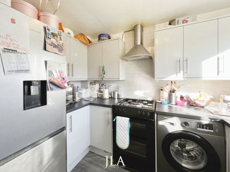 2 bed terraced house to rent in Hayden Avenue, Leicester, LE2 - Photo 2