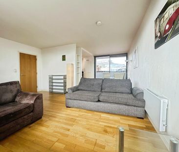 2 bedroom flat to rent - Photo 1