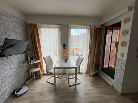 Pronájem moderního bytu 1+kk s balkonem a klimatizací (25 m - Photo 3