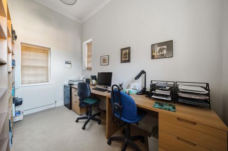 3 bedroom penthouse to rent - Photo 5