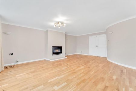 3 bedroom detached house to rent - Photo 4