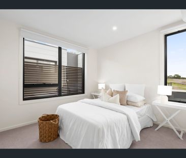 9/152 Pigdons Road, Highton, Vic 3216 - Photo 2