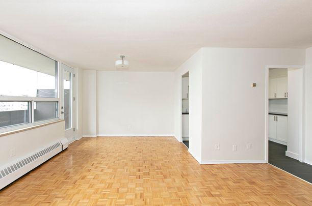 For Lease - 6200 Bathurst Street Unit# 711, Toronto, Ontario - Photo 1