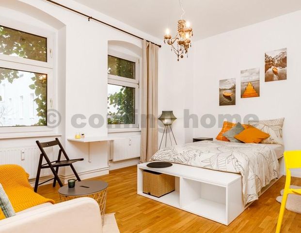 Nice Contemporary Home - Photo 1