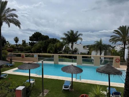 Alquiler de piso en Avenida de la Resina - Photo 4